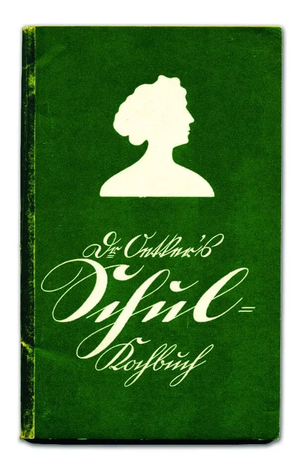 The first Dr. Oetker school cookbook from 1911, an example of successful content marketing